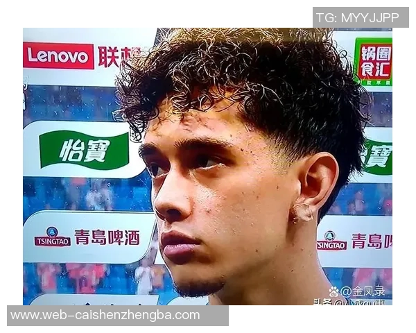 足球旗语的魅力与技巧解析让你在比赛中脱颖而出 足球旗语的魅力与技巧解析让你在比赛中脱颖而出